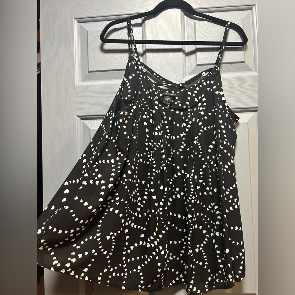 Torrid Black and White Heart Pattern Camisole